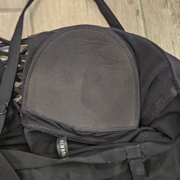 Torrid Wireless Lattice Front Swim Dress Womens 2 US 18 / 20 Black Skater Plus - Picture 11 of 14